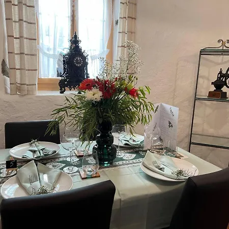 Und Restaurant Alpina