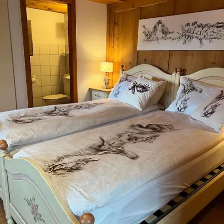 Und Restaurant Alpina Мини-отель