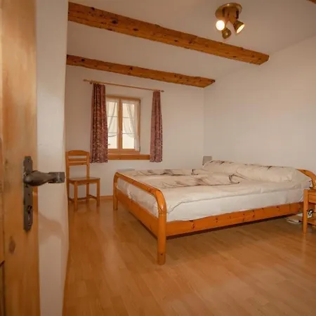 Und Restaurant Alpina Мини-отель *